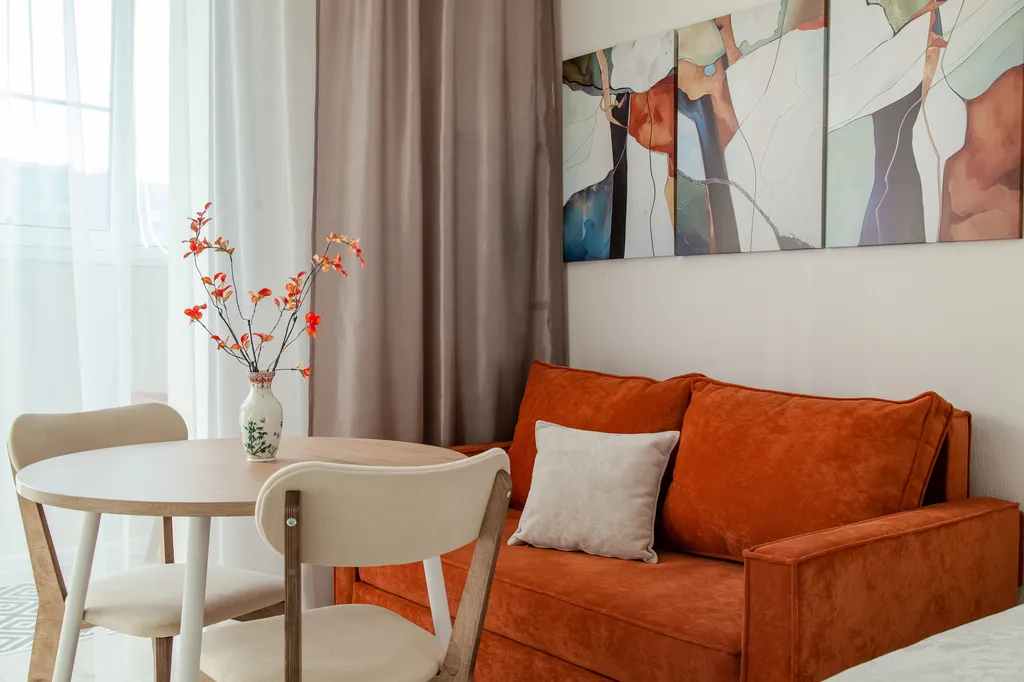 Студия с дизайнерским ремонтом