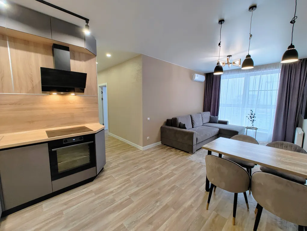 2-х комнатная квартира  с гостиной в квартале в ЖК Новин