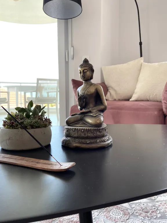 Элитная квартира с террасой и видом на море