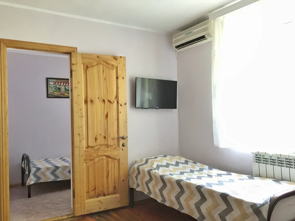 Квартира Двухкомнатная квартира с кухней и санузлом — Анапа