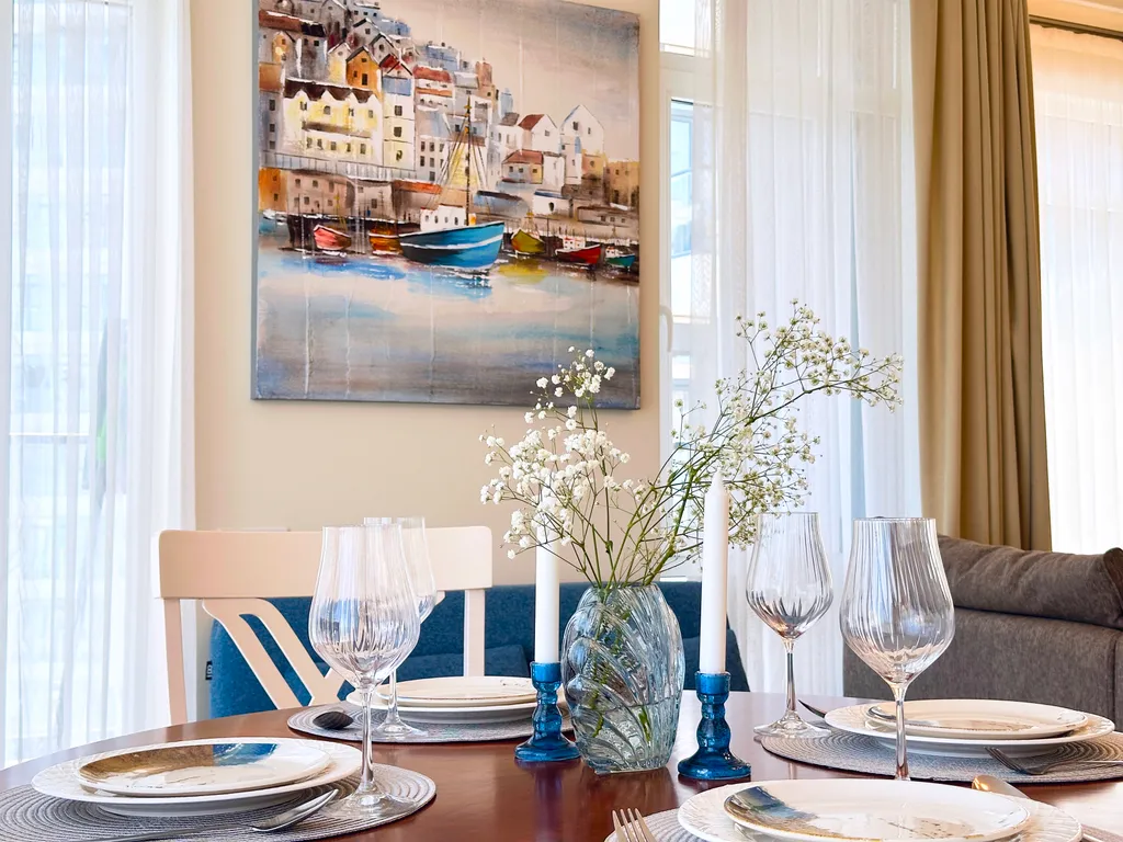 Апартаменты с видом на бассейн и море, ЖК White Sails