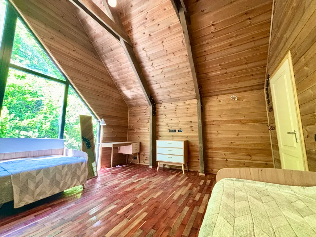 Квартира Квартира Кругозор*2-эт кв. 110м² с видом на озеро — Сочи