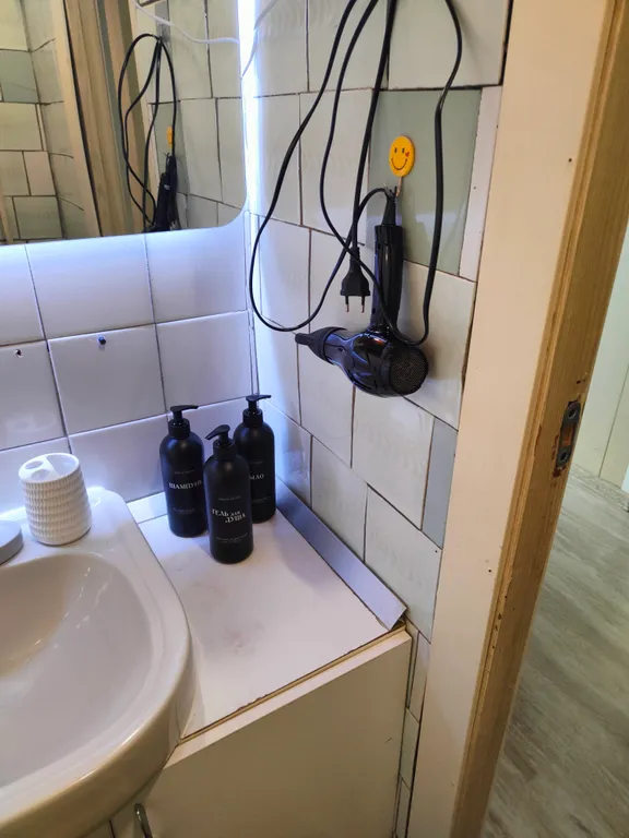 Двухкомнатная квартира около Ольгина пруда в центре Петергофа