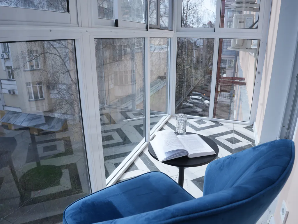 Стильная, современная квартира на набережной реки Волги