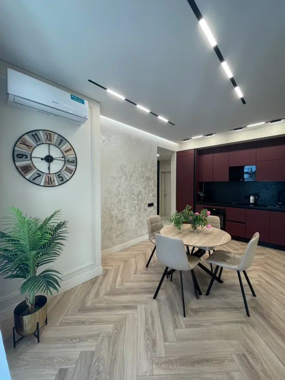 Супер видовая квартира в элитном доме с новым дизайнерским ремонтом