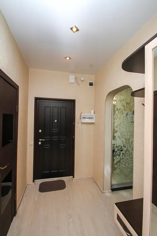 1-комнатная квартира недалеко от ТРЦ Аура