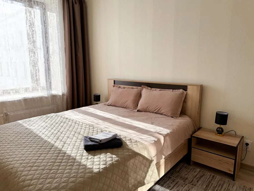 Стильная квартира в центре Мурманска на ул. Октябрьской, 3