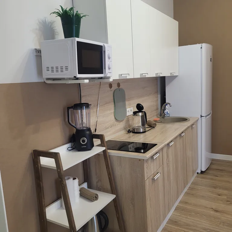 Квартира Уютная евро однушка с видом на бассейн — Варваровка