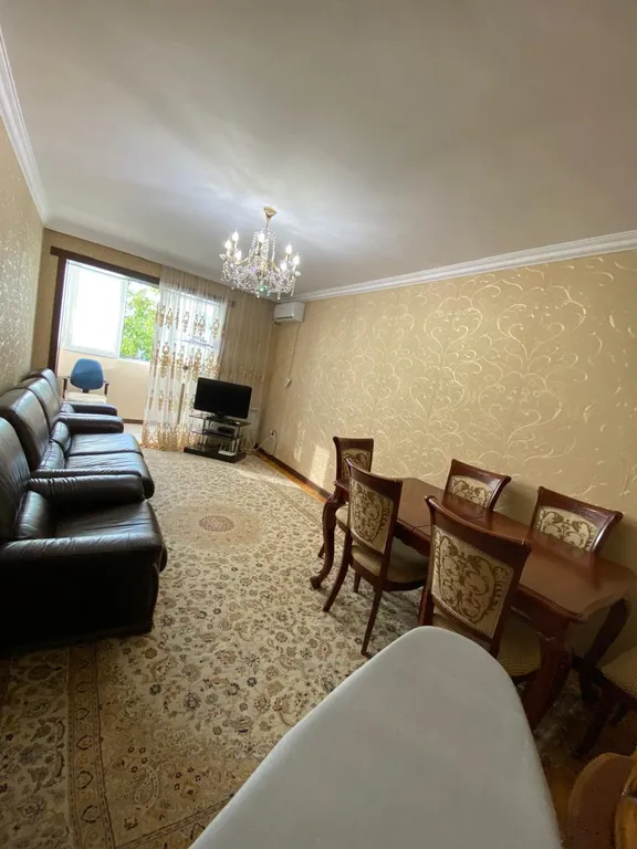 2 комнатная квартира в золотом квадрате