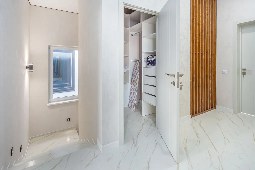 Дом с бассейном с видом на горы