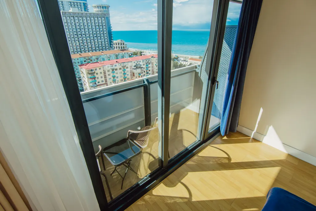 Студия с видом на море