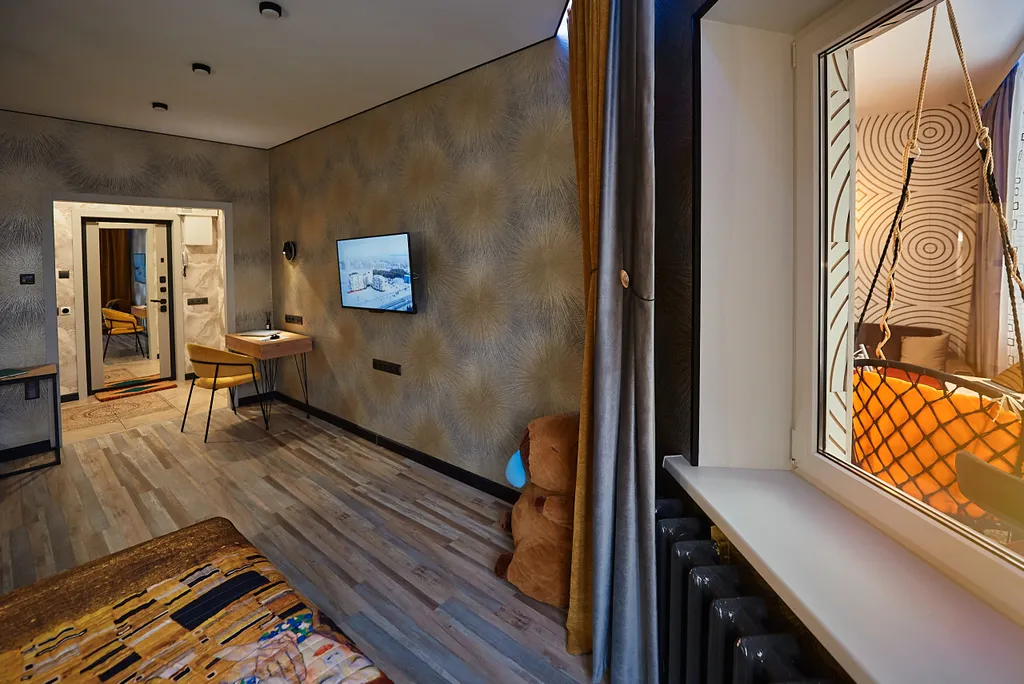 Capybara's style: центр, парящая кровать, тв-алиса, качель