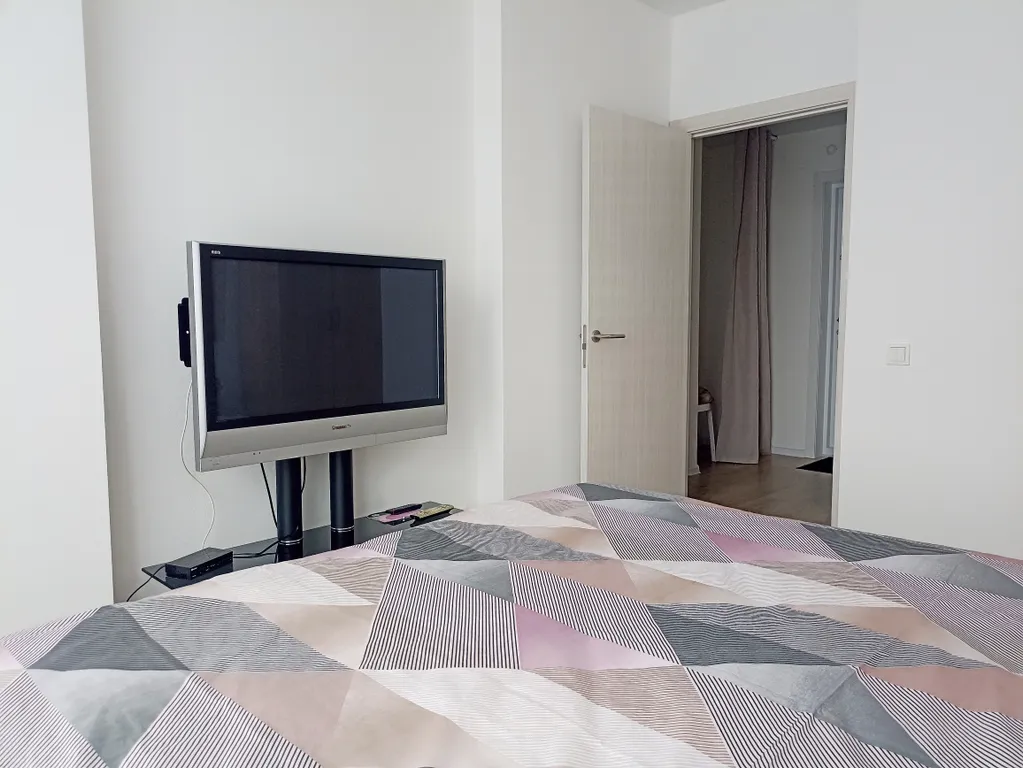 Просторная квартира с 2 спальнями у МРНЦ Цыба и Росатома