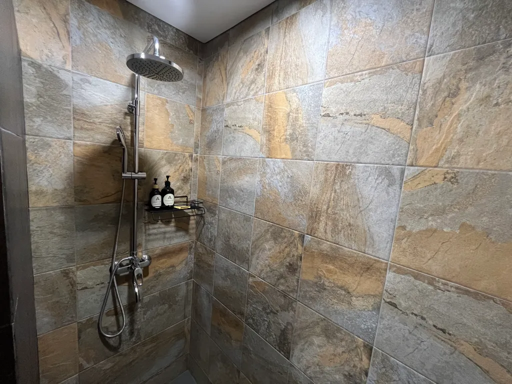 Апартаменты  на берегу реки с проектором