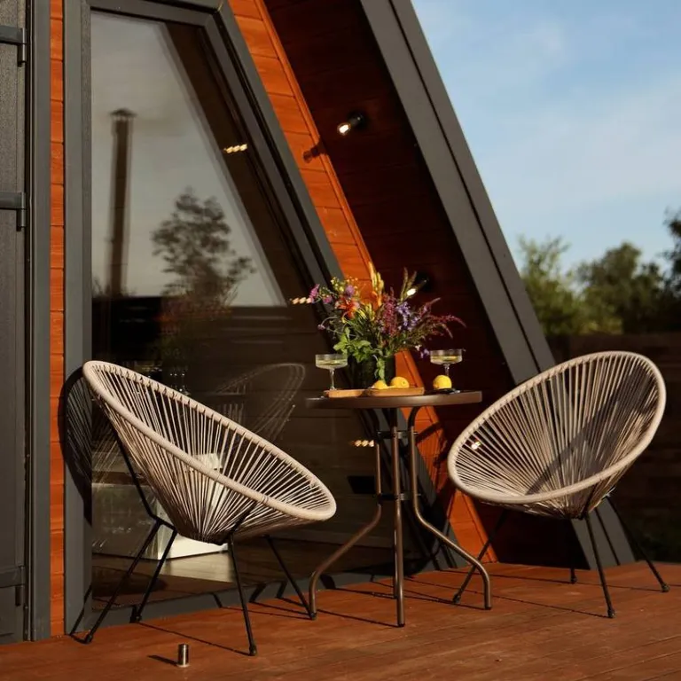 Треугольный дом с банным чаном A-freme paradise house by