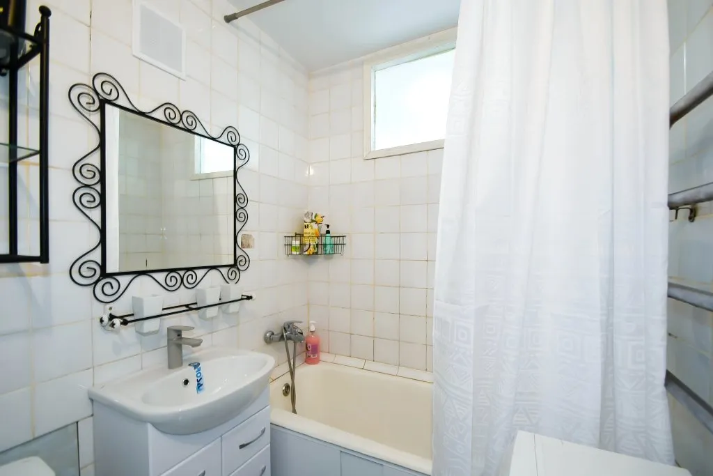 Квартира 2-комнатная Квартира — Омск