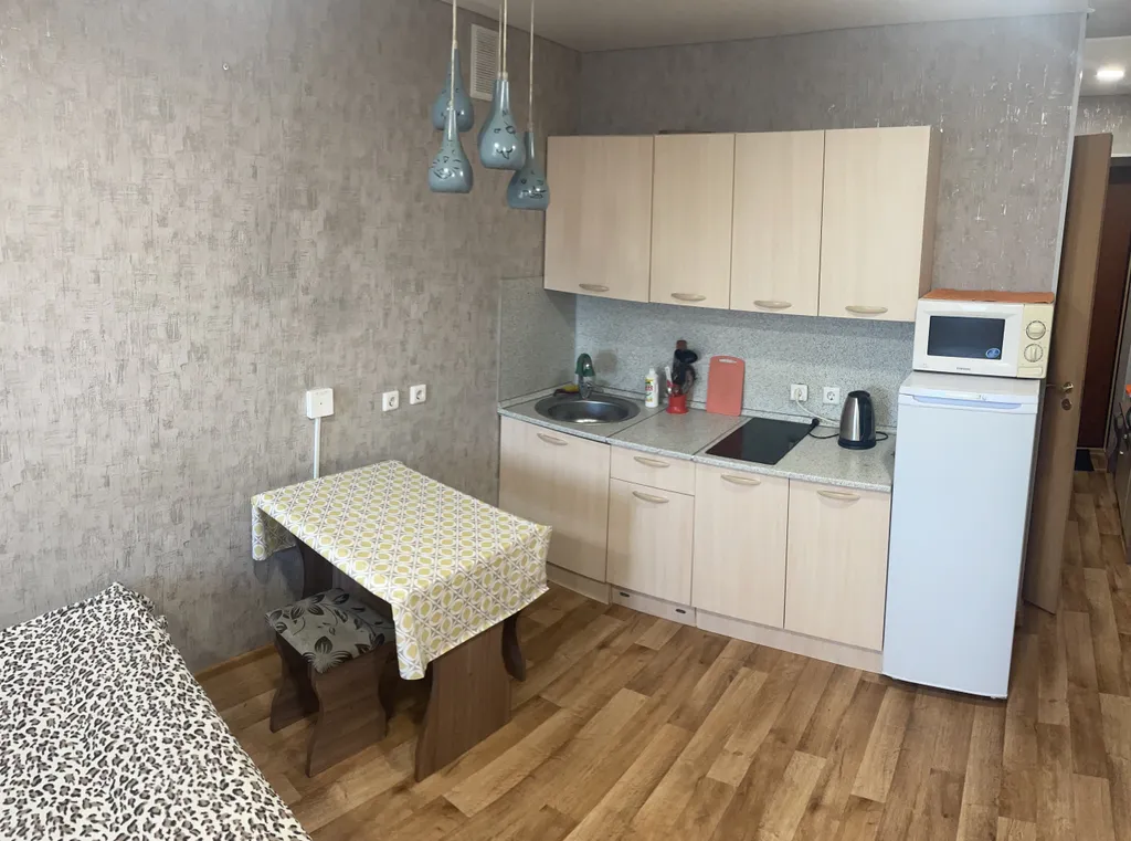 Уютная студия на Максима Горького