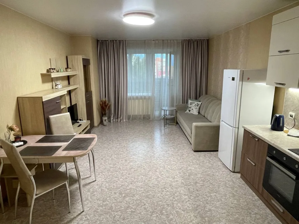 Квартира Просторная и уютная квартира ТЦ galaxy — Барнаул