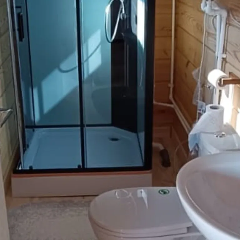 Дома для отдыха "Ипиней" С видами на домашние вулканы, город, бухту