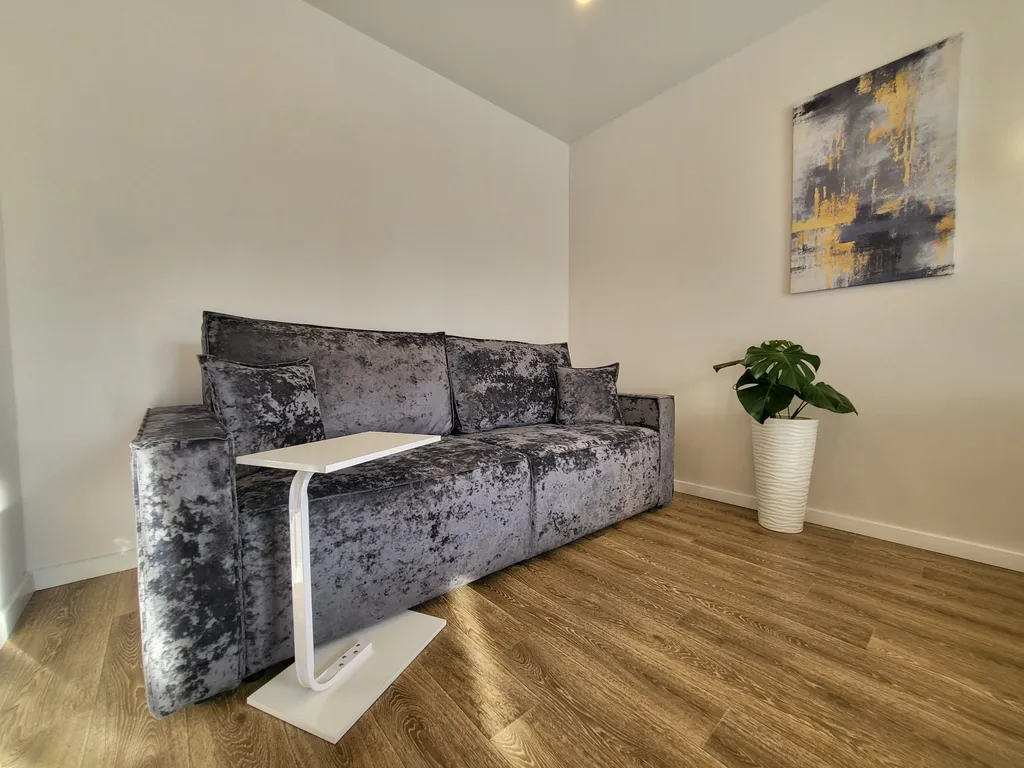 Прекрасная квартира в отличном новом спальном районе города