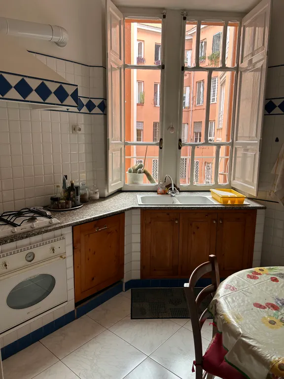 Большая комната в старинном итальянском стиле