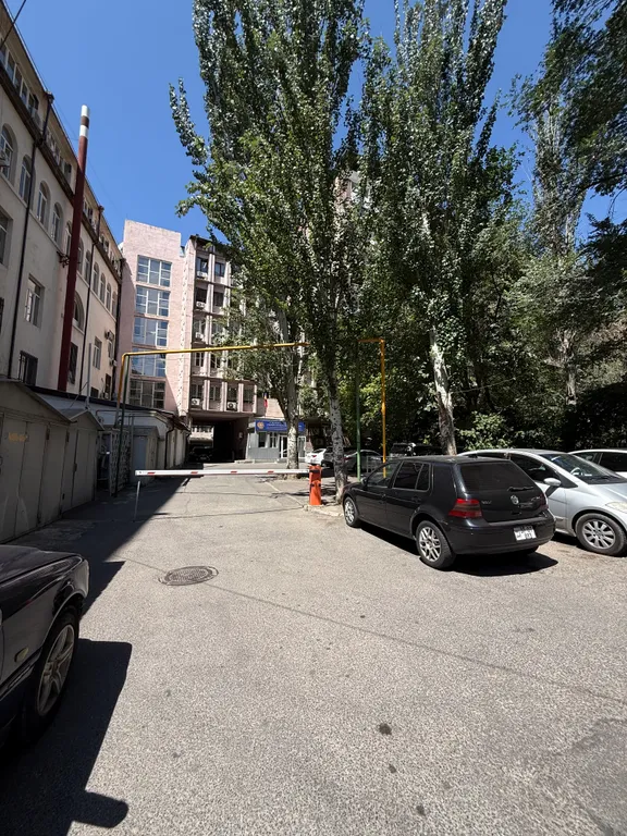 Уютная квартира с 2 спальнями в центре города рядом с Площадью