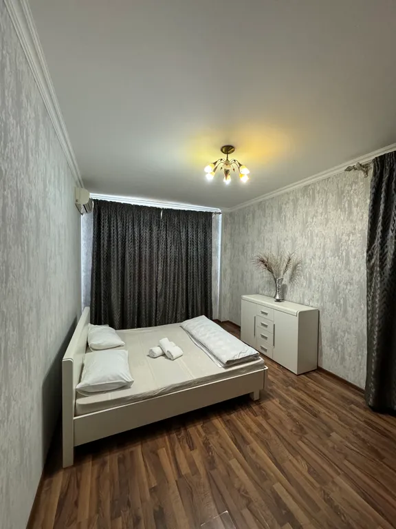 Трехкомнатная просторная квартира в центре возле ТЦ Infinity Mall