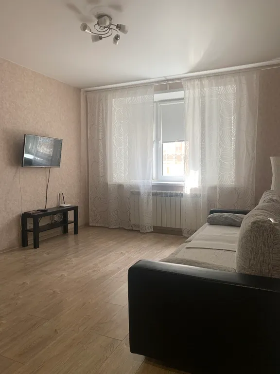 ЖК Матросова - Черняховского возле ДС Юбилейный