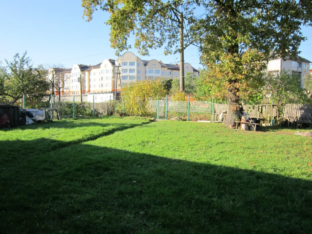 Квартира в домике с окнами в сад с отдельным входом и парковкой