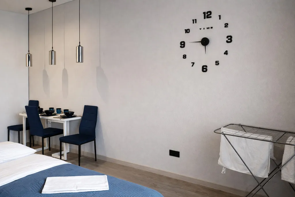 Дизайнерская студия с видом на горы