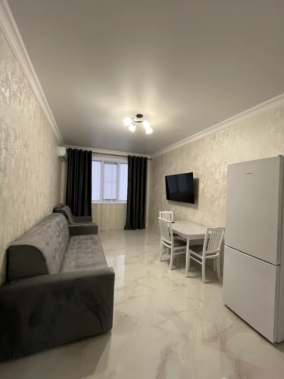 Квартира Светлая ,студию со свежим ремонтом и с видом на море — аренда посуточно в Избербаш