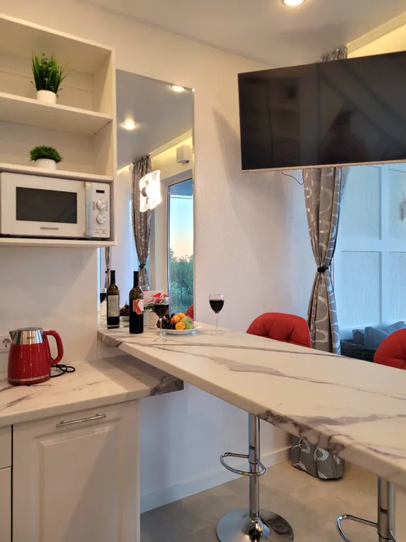 Солнечная гора -Сяпся Танхаус с панорамными окнами -1 спальней