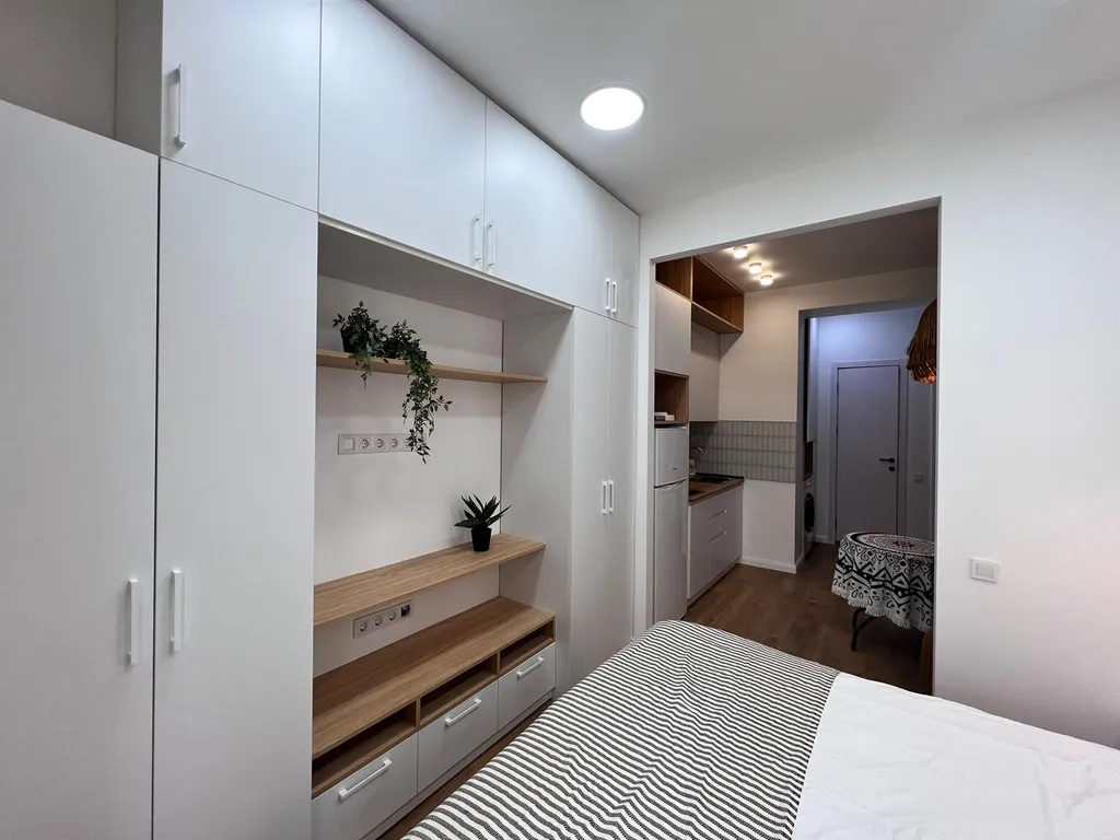 Студия в Ваке