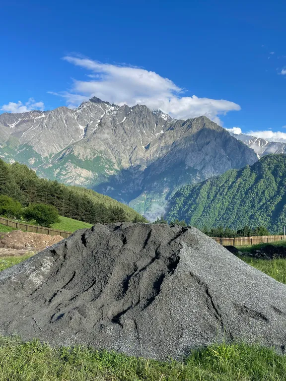 Цей коттеджи с видом на цейские горы