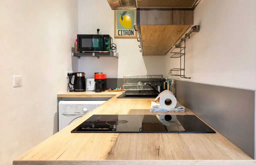 Уютная студия около метро