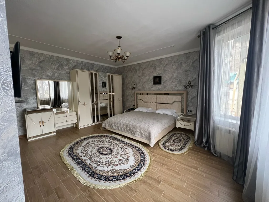 Семейный люкс с видом на горы