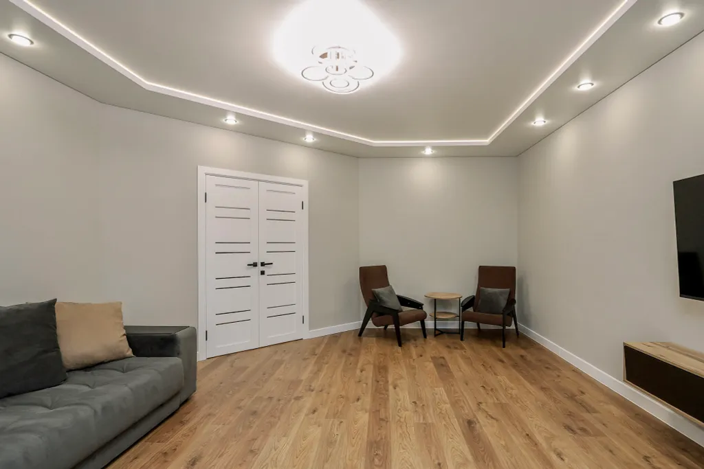 Большaя квaртира с балкoнoм и краcивым видoм нa гopод