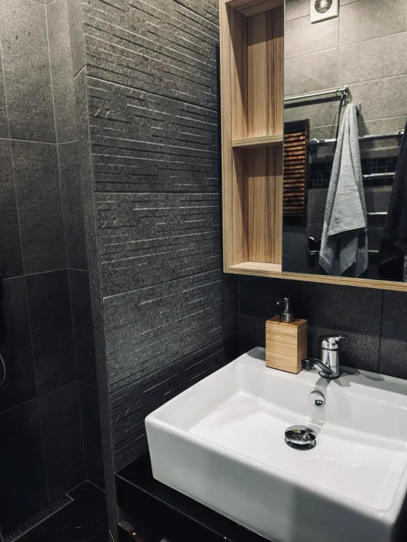 Студия- оттенки серого