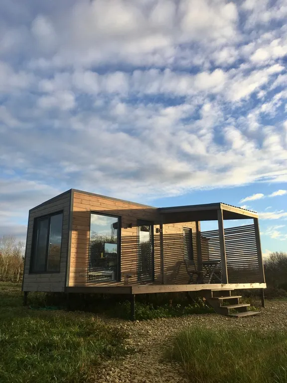 Коттедж Уютный минидом у реки — Тосно