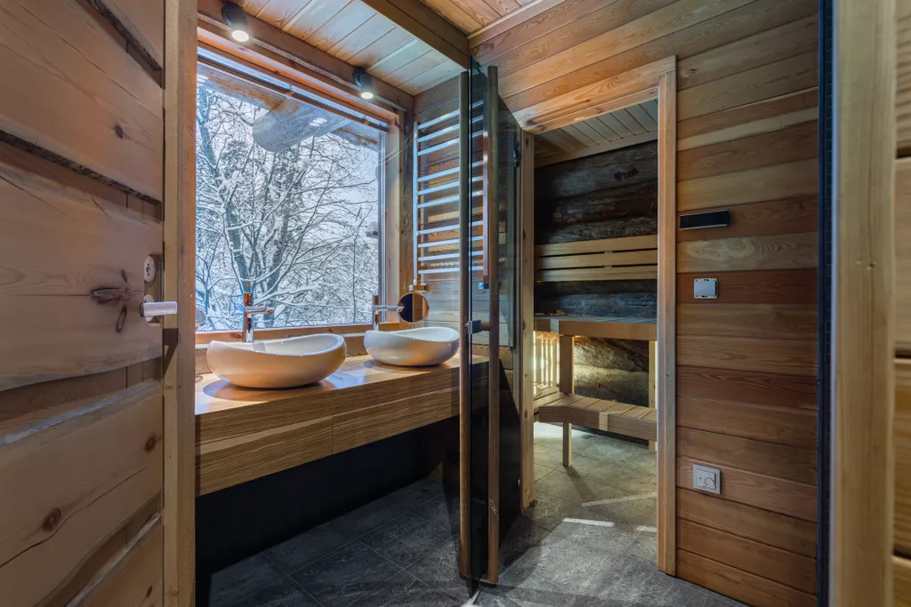 Дом из бревна kelo