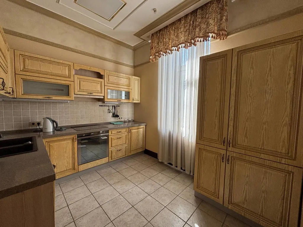 Двухэтажный коттедж с видом на парк в центре Минска