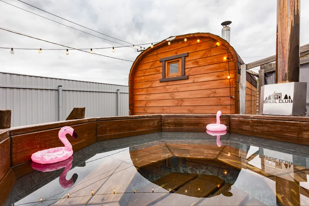 Дом с баней и чаном на дровах