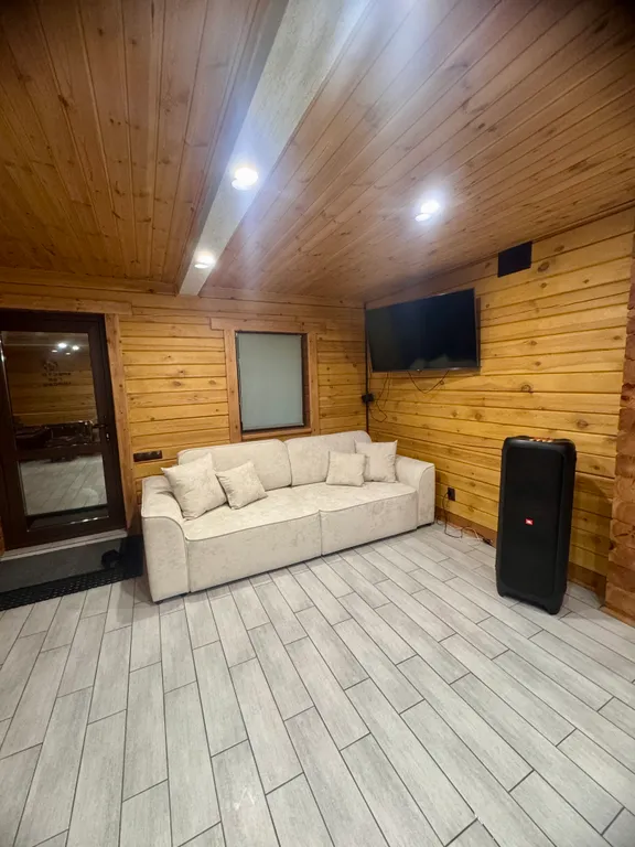 Коттедж в курортной зоне с видом на горы