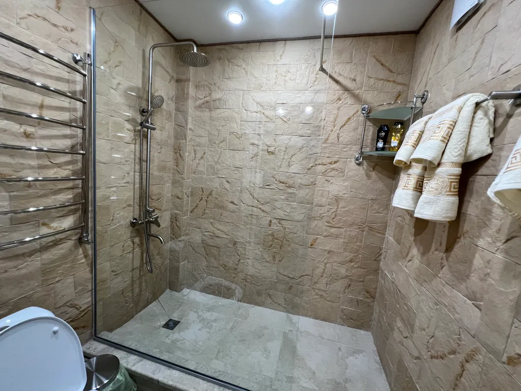 Современная и уютная квартира со всеми удобствами