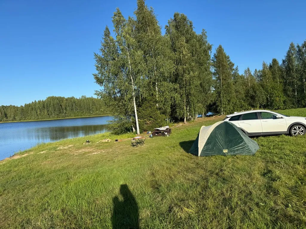 Дом из сруба у воды