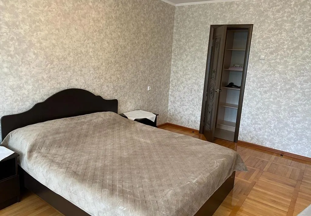 Современная трехкомнатная квартира в центре