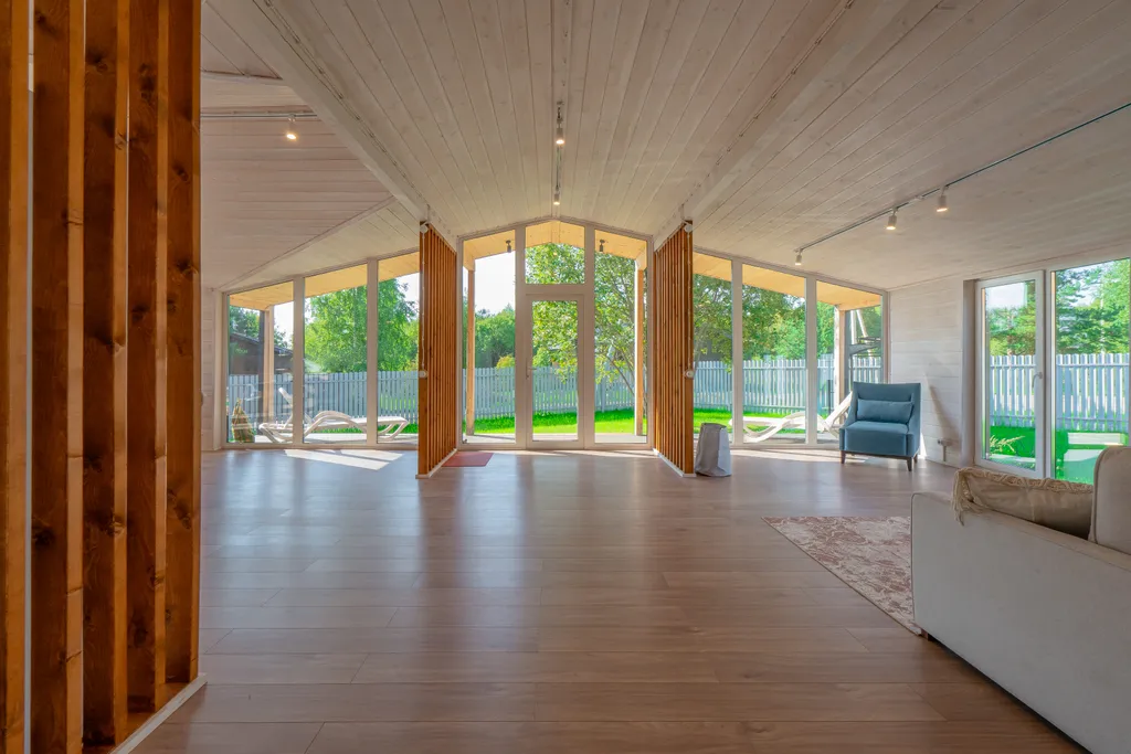 Светлый дом с панорамной гостиной