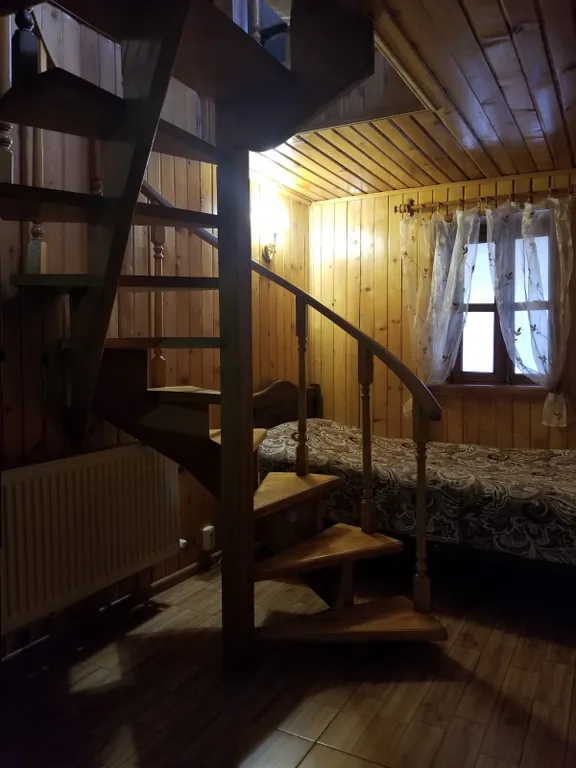 Дом над водопадом