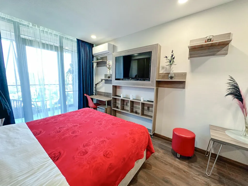 Стильный апартамент Comfort+ в 100 метрах от моря