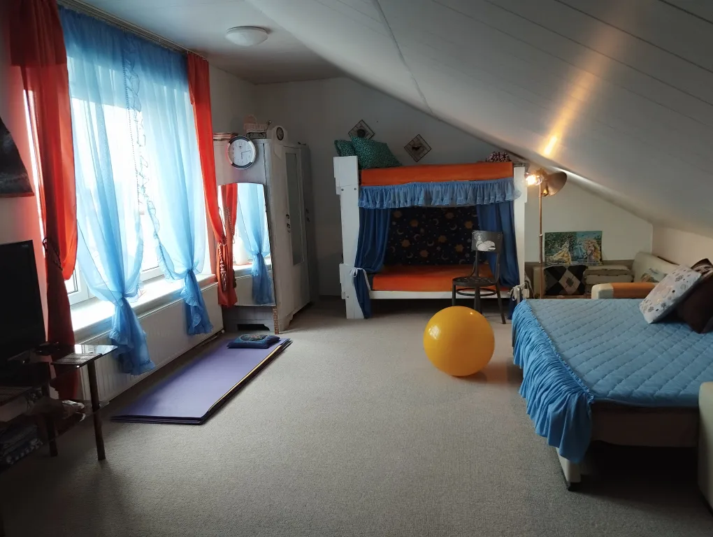 Апартаменты с бассейном
ДомКрус